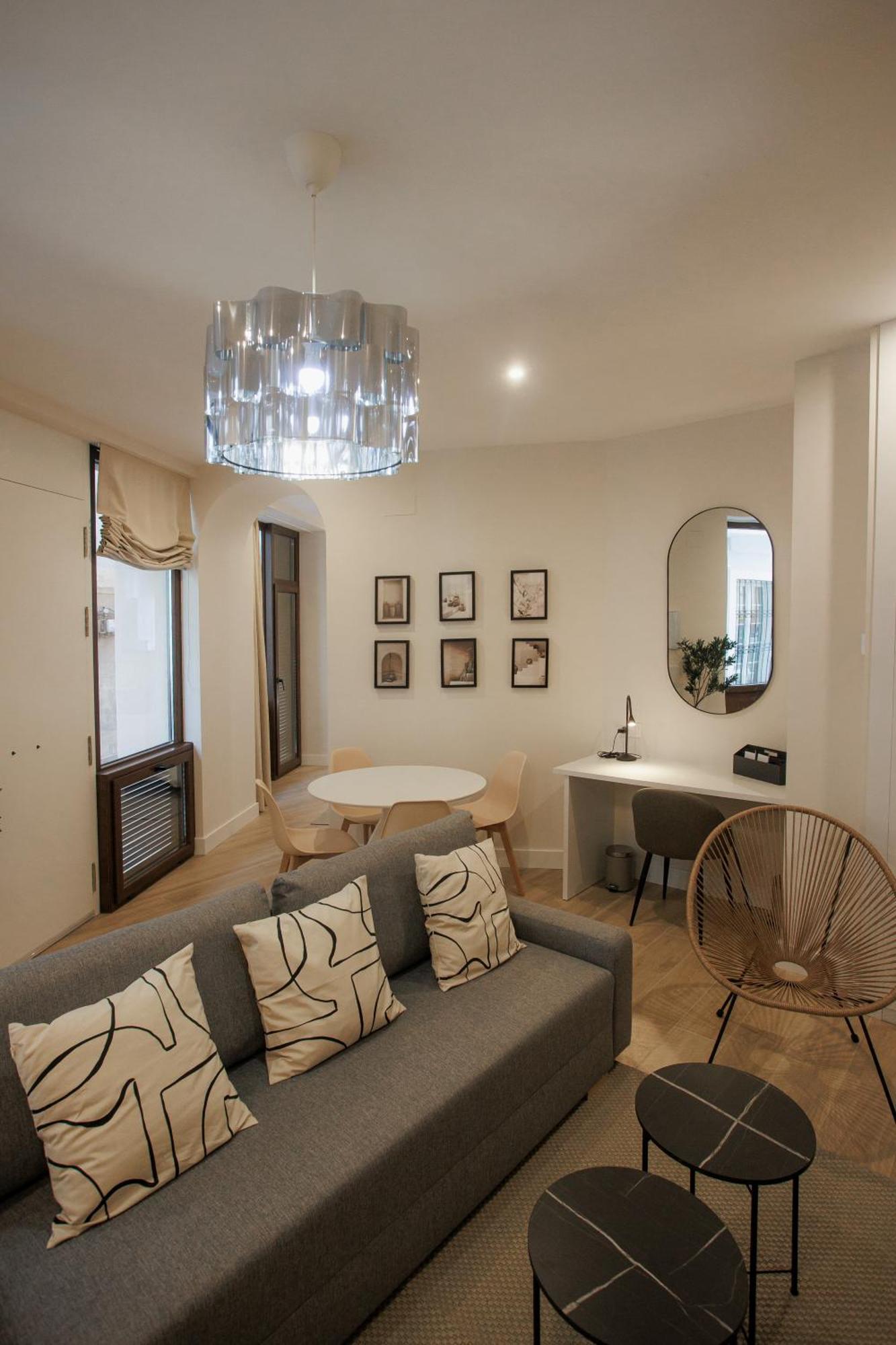 Apartamentos Cervantes Бадахос Экстерьер фото